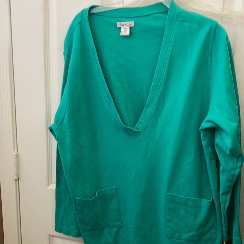 FINAL MARKDOWN Ladies silhouettes top 1x